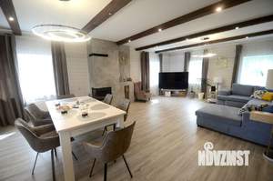Коттедж 285м², 3-этажный, участок 12 сот.  