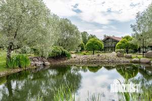 Коттедж 640м&sup2;, 2-этажный, участок 17 сот.  