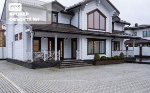 Дом 321м&sup2;, 2-этажный, участок 9 сот.  