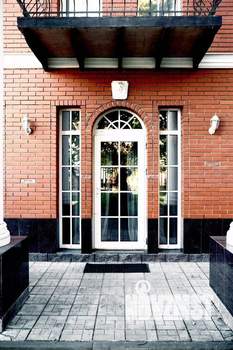 Дом 238м&sup2;, 3-этажный, участок 10 сот.  