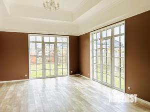 Коттедж 275м², 2-этажный, участок 11 сот.  