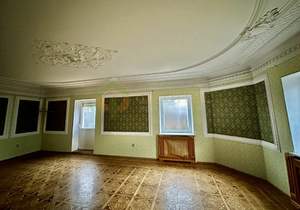 Дом 330м&sup2;, 3-этажный, участок 12 сот.  