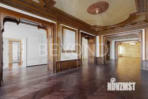 Дом 1187м&sup2;, 3-этажный, участок 1 сот.  