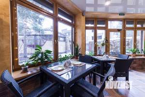 Коттедж 371м², 3-этажный, участок 1565 сот.  