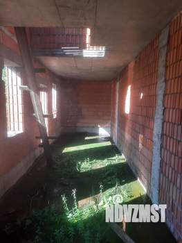 Дом 185м&sup2;, 2-этажный, участок 12 сот.  