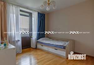 Таунхаус 342м², 3-этажный, участок 1 сот.  