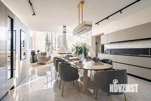 Дом 410м², 2-этажный, участок 18 сот.  