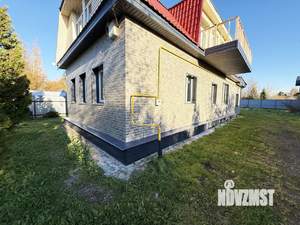 Коттедж 243м², 2-этажный, участок 10 сот.  