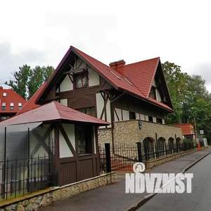 Таунхаус 330м², 2-этажный, участок 2 сот.  