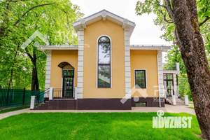 Коттедж 360м², 2-этажный, участок 30 сот.  