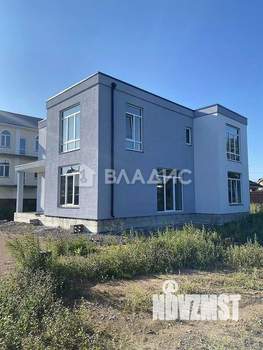 Дом 204м², 2-этажный, участок 12 сот.  