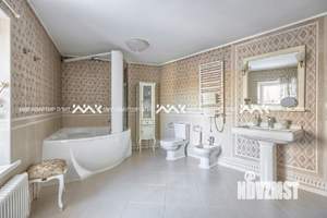 Коттедж 344м², 2-этажный, участок 70 сот.  