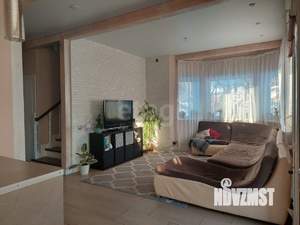 Дом 176м², 2-этажный, участок 6 сот.  