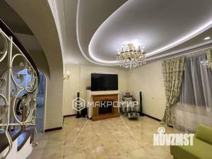 Дом 285м², 3-этажный, участок 12 сот.  