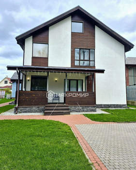 Дом 270м², 3-этажный, участок 11 сот.  
