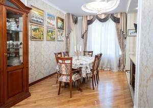 Дом 291м², 3-этажный, участок 1 сот.  