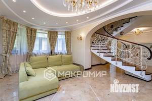 Дом 285м², 3-этажный, участок 12 сот.  