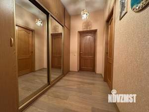 Коттедж 268м², 3-этажный, участок 6 сот.  