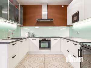 Коттедж 230м², 2-этажный, участок 23 сот.  