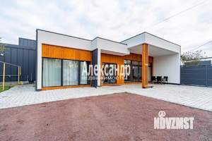 Коттедж 350м², 1-этажный, участок 10 сот.  