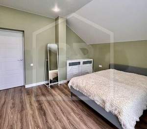 Дом 186м², 2-этажный, участок 8 сот.  