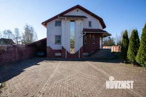 Дом 272м², 2-этажный, участок 25 сот.  