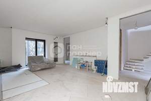 Таунхаус 246м², 3-этажный, участок 2 сот.  