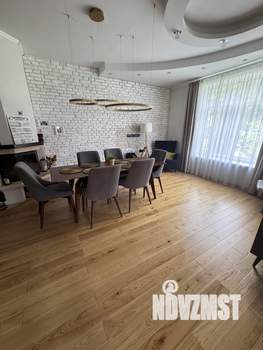 Дом 350м², 2-этажный, участок 40 сот.  