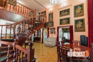 Коттедж 320м², 2-этажный, участок 11 сот.  