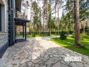 Дом 330м², 2-этажный, участок 25 сот.  