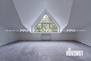 Таунхаус 294м², 4-этажный, участок 1 сот.  