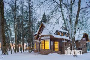 Дом 404м², 3-этажный, участок 46 сот.  