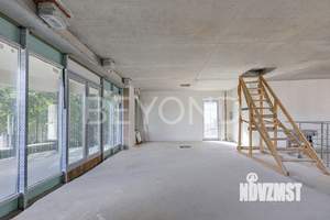 Дом 1112м&sup2;, 4-этажный, участок 1 сот.  