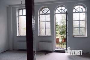 Дом 809м&sup2;, 3-этажный, участок 12 сот.  