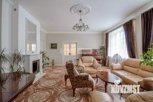 Коттедж 385м², 2-этажный, участок 13 сот.  