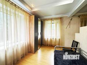 Дом 180м², 2-этажный, участок 12 сот.  
