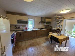 Дом 324м&sup2;, 3-этажный, участок 8 сот.  