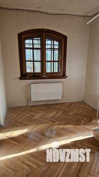 Дом 185м², 3-этажный, участок 14 сот.  