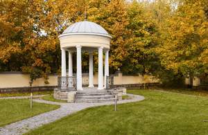 Дом 726м², 2-этажный, участок 19 сот.  