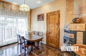 Дом 143м&sup2;, 3-этажный, участок 4 сот.  