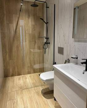 Дом 250м², 2-этажный, участок 14 сот.  