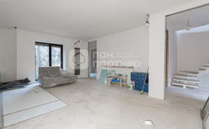 Дом 246м², 3-этажный, участок 2 сот.  