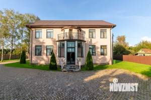 Дом 585м², 2-этажный, участок 15 сот.  