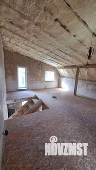 Дом 142м², 2-этажный, участок 9 сот.  