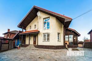 Дом 176м², 2-этажный, участок 12 сот.  