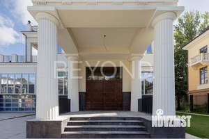 Дом 1112м², 4-этажный, участок 1 сот.  