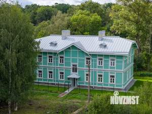 Коттедж 551м², 3-этажный, участок 13 сот.  