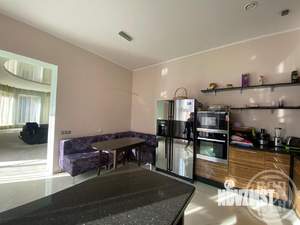 Дом 261м², 2-этажный, участок 19 сот.  