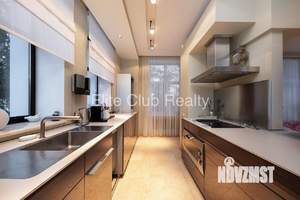 Коттедж 440м², 2-этажный, участок 188 сот.  