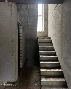 Дом 143м², 3-этажный, участок 1 сот.  